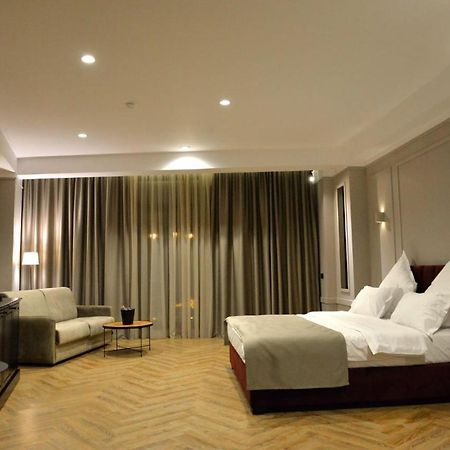 Alnis Boutique Villa Constanta Bagian luar foto