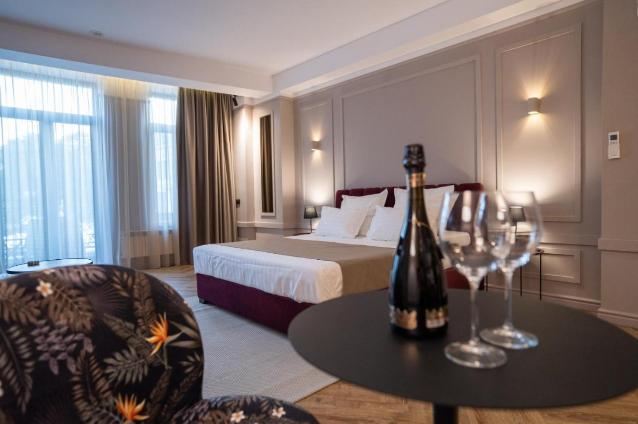 Alnis Boutique Villa Constanta Bagian luar foto