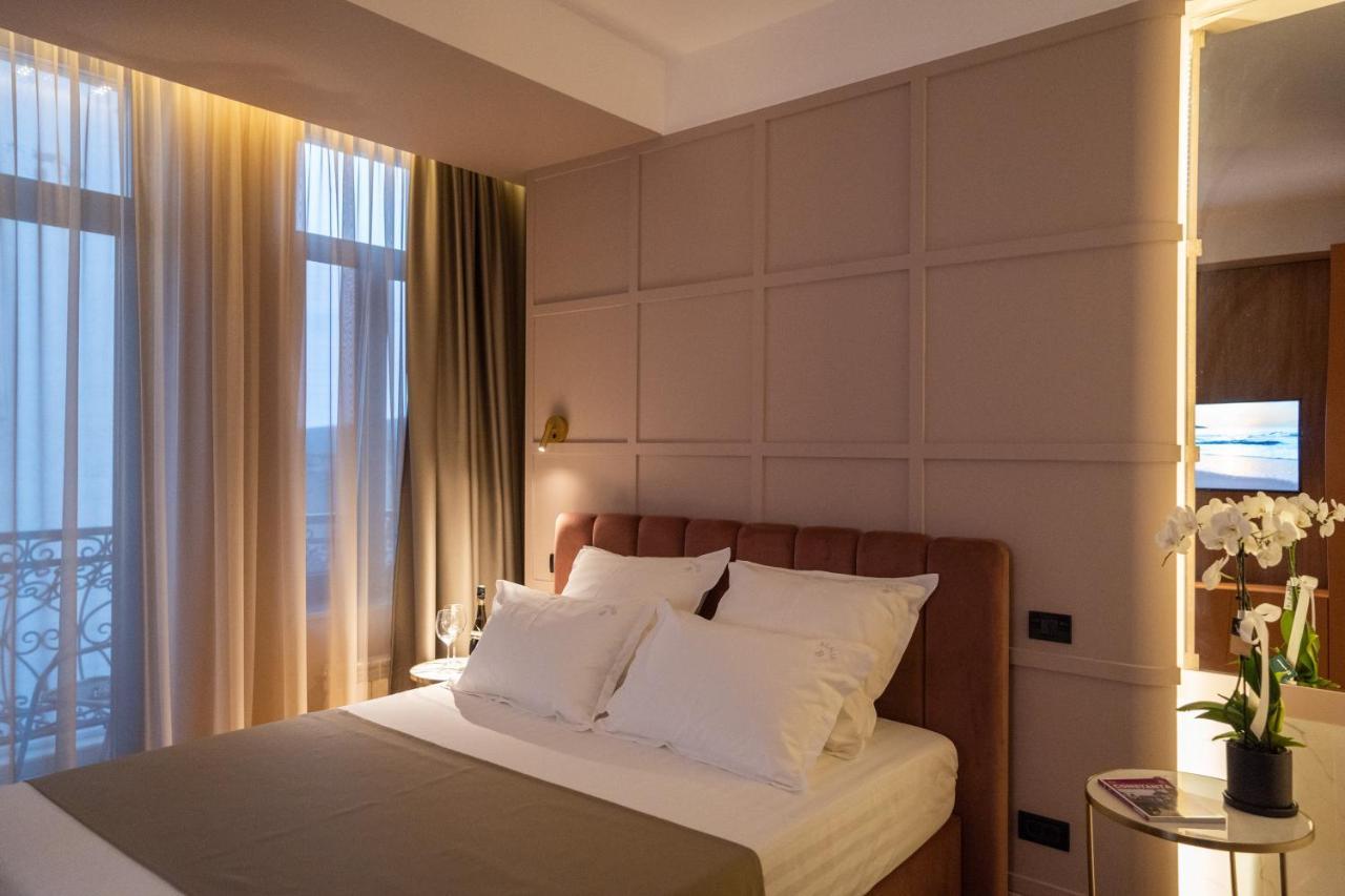 Alnis Boutique Villa Constanta Bagian luar foto