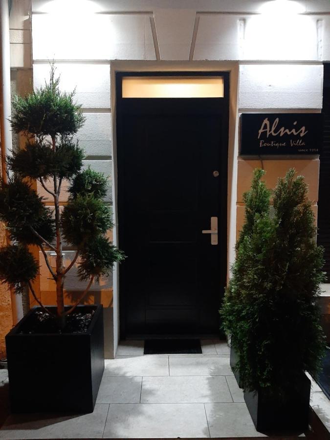 Alnis Boutique Villa Constanta Bagian luar foto